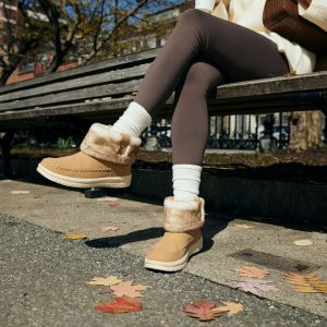 camden cuff classic cozy cognac